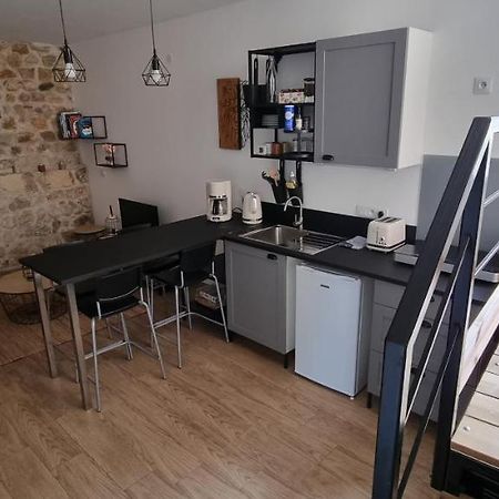 Appartement Chaleureux En Ardeche La Roche-de-Glun Экстерьер фото