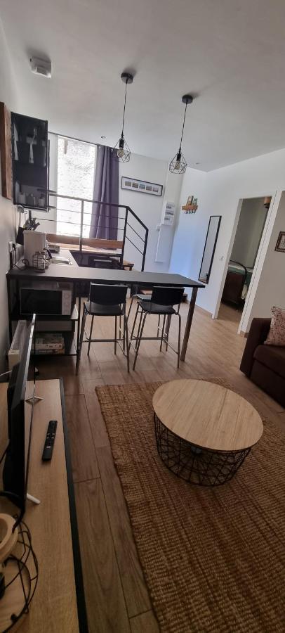 Appartement Chaleureux En Ardeche La Roche-de-Glun Экстерьер фото